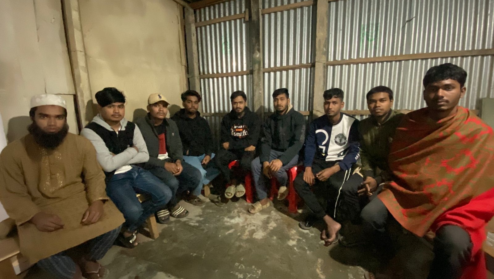 ওসমান হাদির সুস্থতা কামনায় নবজাগরণ সমাজ সেবা সংঘের মাহফিল অনুষ্ঠিত